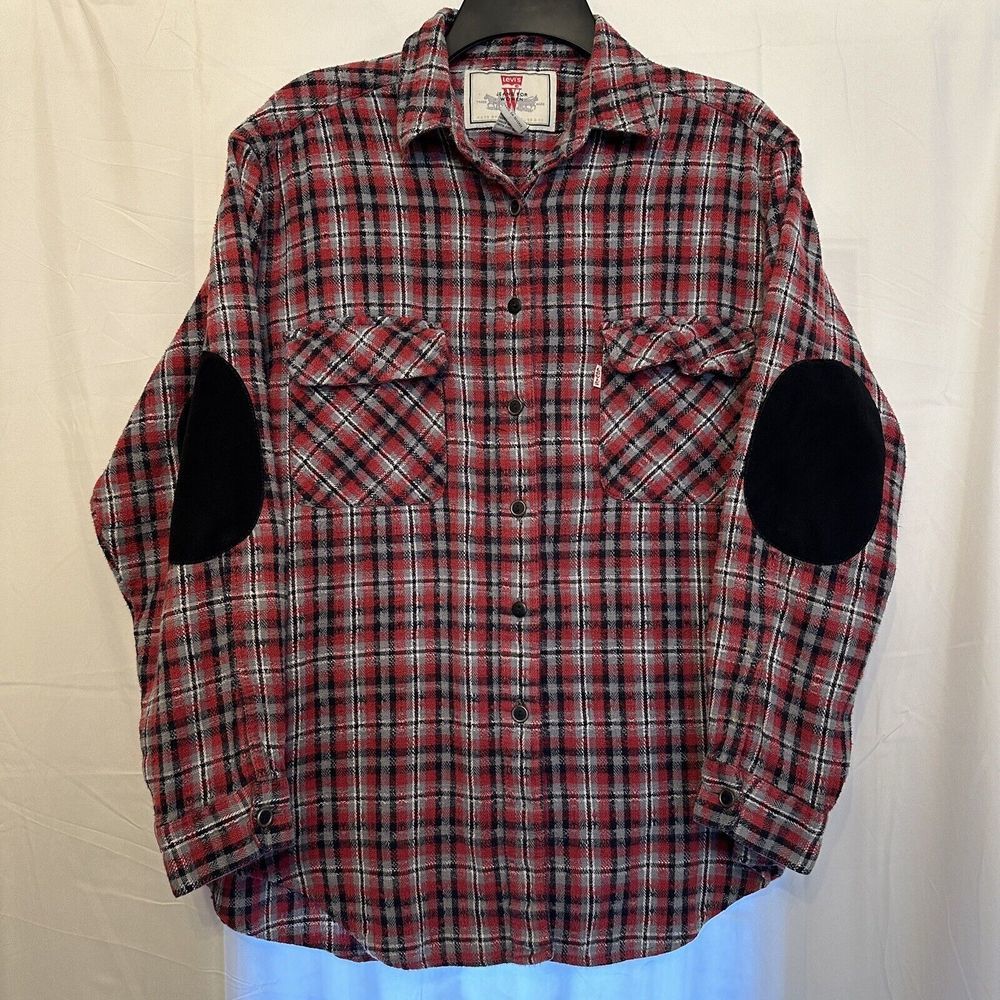Levi's Flannel Shirt Button Up Red Gray Black Plaid Women's Size Medium‎